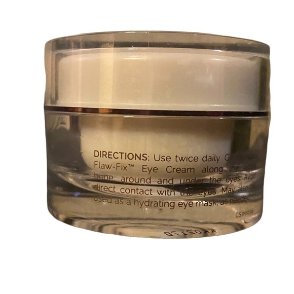 Crepe Erase Flaw-Fix Eye Cream 30 mL. New - Picture 2 of 3